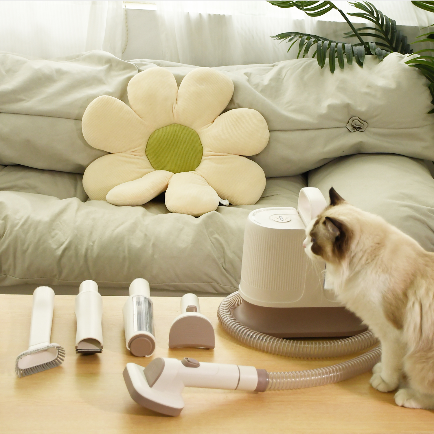 6-in-1 Pet Grooming Vacuum Cleaner